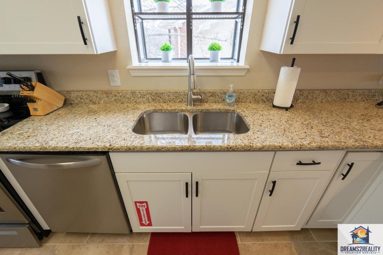 2Br Penthouse Condo - 2 Pools - Close To The Strip - Free Tickets Included - Fhe-17 Брэнсон Экстерьер фото