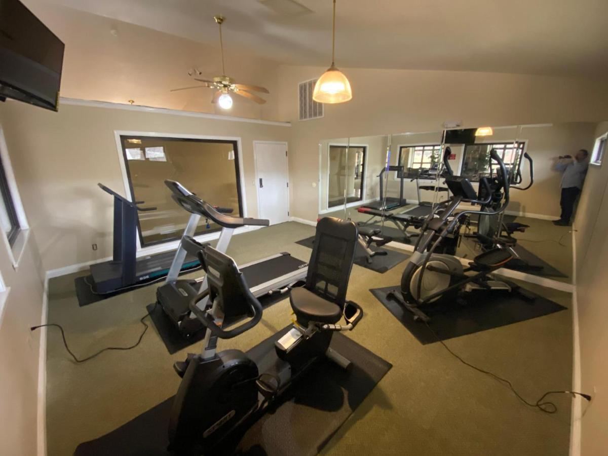 2Br Penthouse Condo - 2 Pools - Close To The Strip - Free Tickets Included - Fhe-17 Брэнсон Экстерьер фото